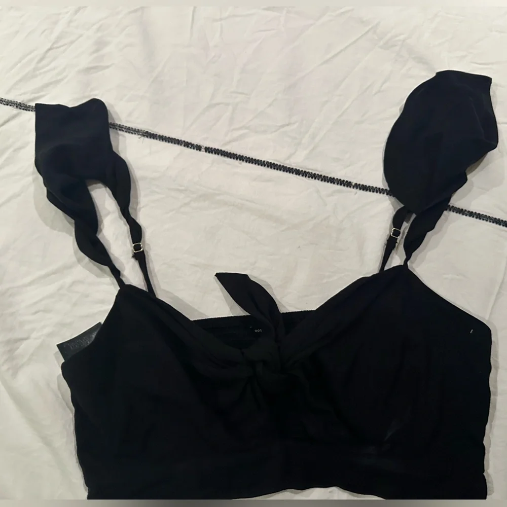 GUESS Womens Charissa Black Off-the-shoulder Knot-front Crop Top XS $58 - Picture 5 of 10